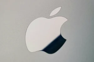 Apple’s attempt to make a deal with the Chinese chip manufacturer is on the agenda