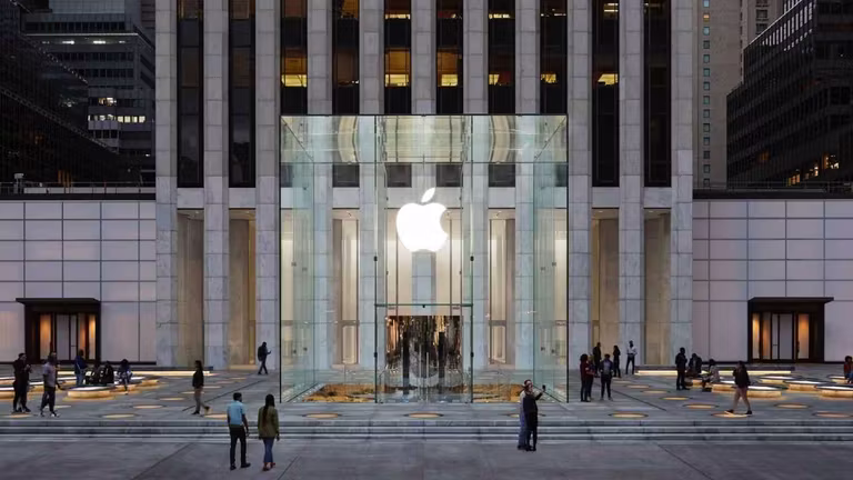 Apple broke a record in recycled materials, the rate increased to 30 percent