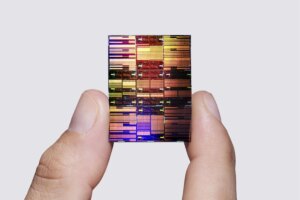 IBM developed the world’s first sub-1 nanometer chip