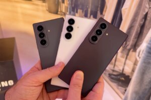 Galaxy Z Fold 9 Ultra may come with 200 MP camera and 5x periscope
