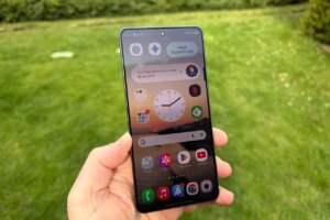 Samsung offers free solution for Galaxy S26 Ultra screen problem